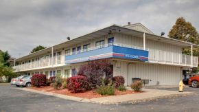 Motel 6-Des Moines, IA - North